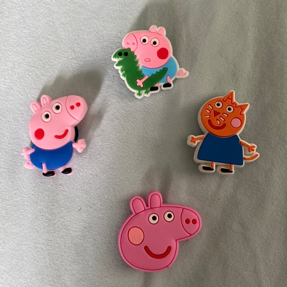 Peppa Pig Croc Jibbitz - Picture 1 of 1